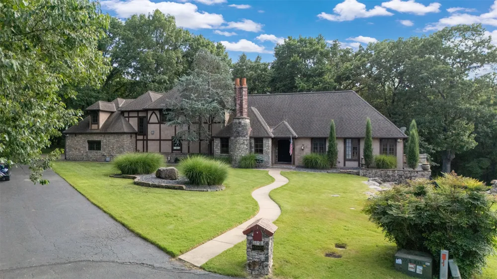 451481 Ridge Road Circle Afton, OK 74331