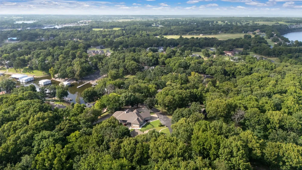 451481 Ridge Road Circle Afton, OK 74331