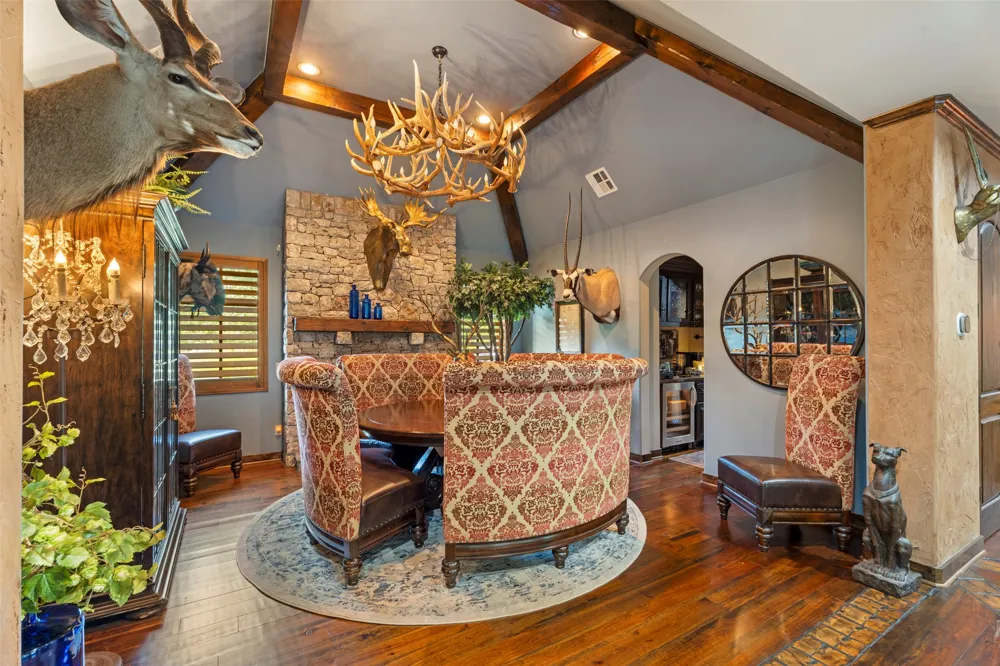 451481 Ridge Road Circle Afton, OK 74331