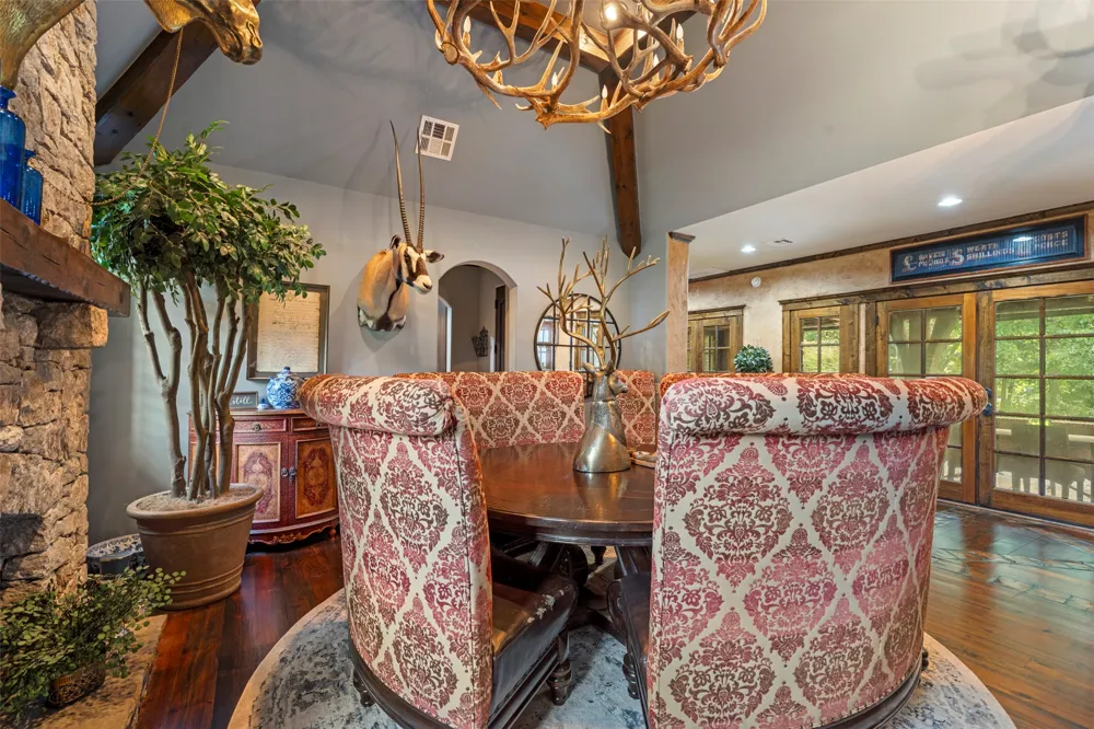 451481 Ridge Road Circle Afton, OK 74331