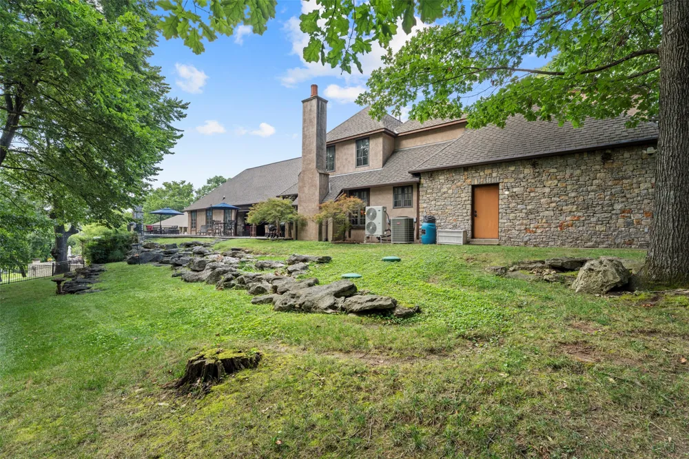 451481 Ridge Road Circle Afton, OK 74331