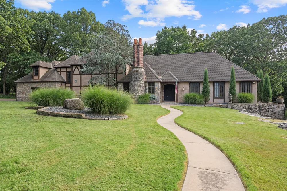 451481 Ridge Road Circle Afton, OK 74331