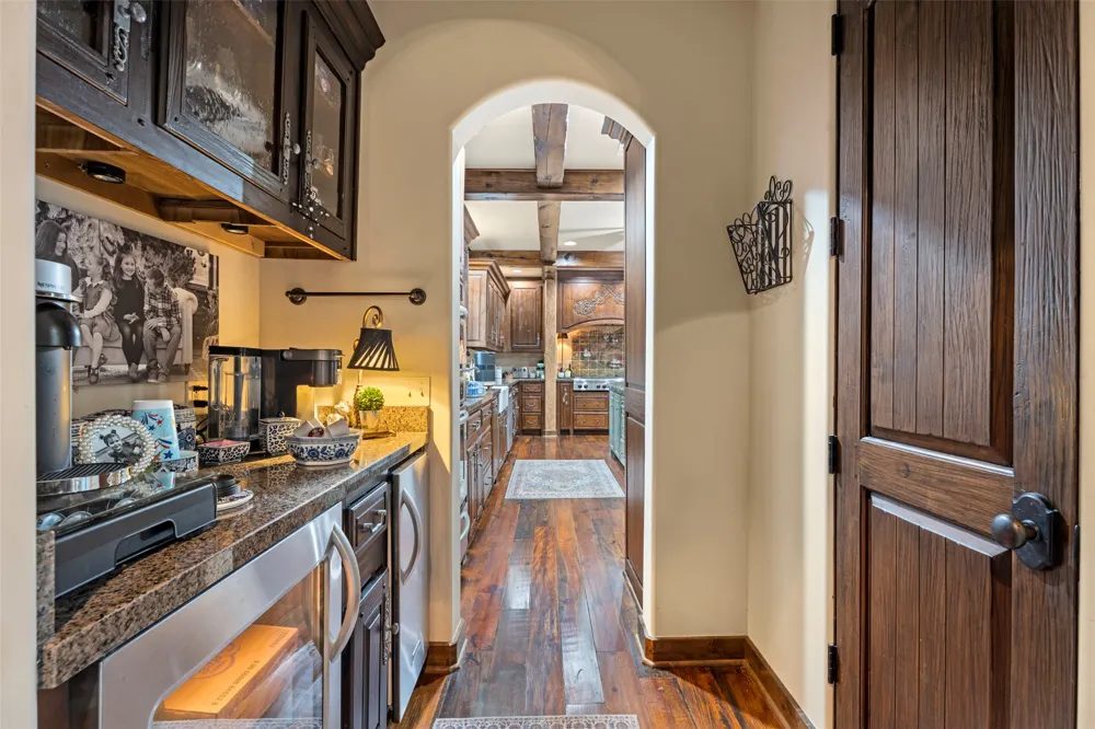451481 Ridge Road Circle Afton, OK 74331