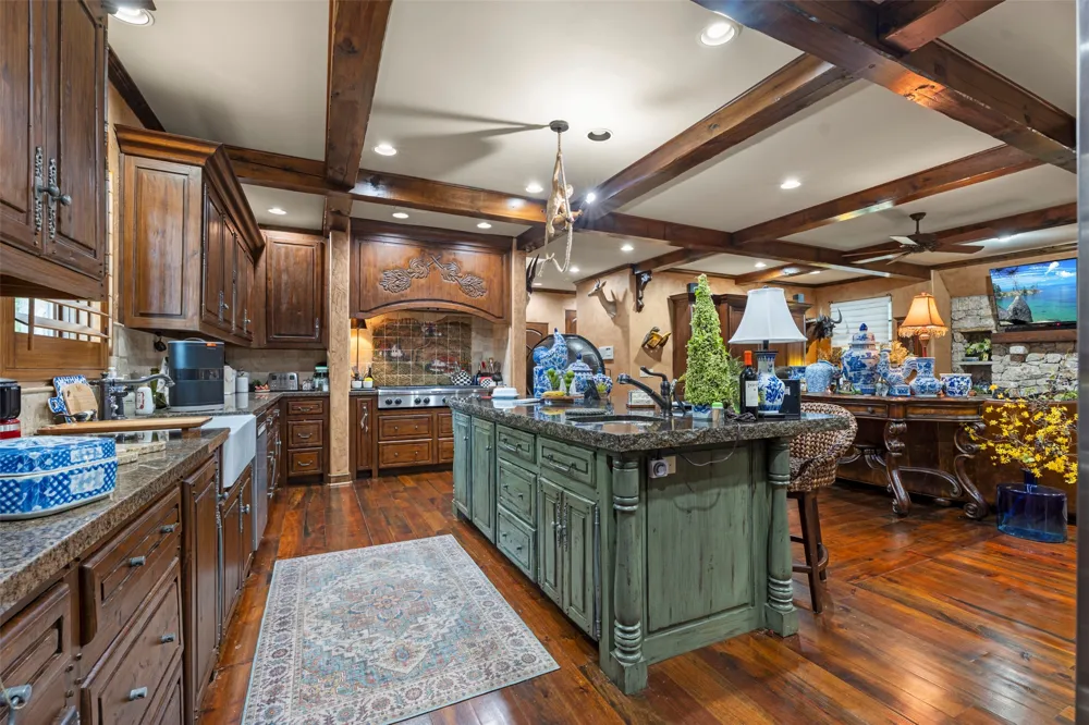 451481 Ridge Road Circle Afton, OK 74331