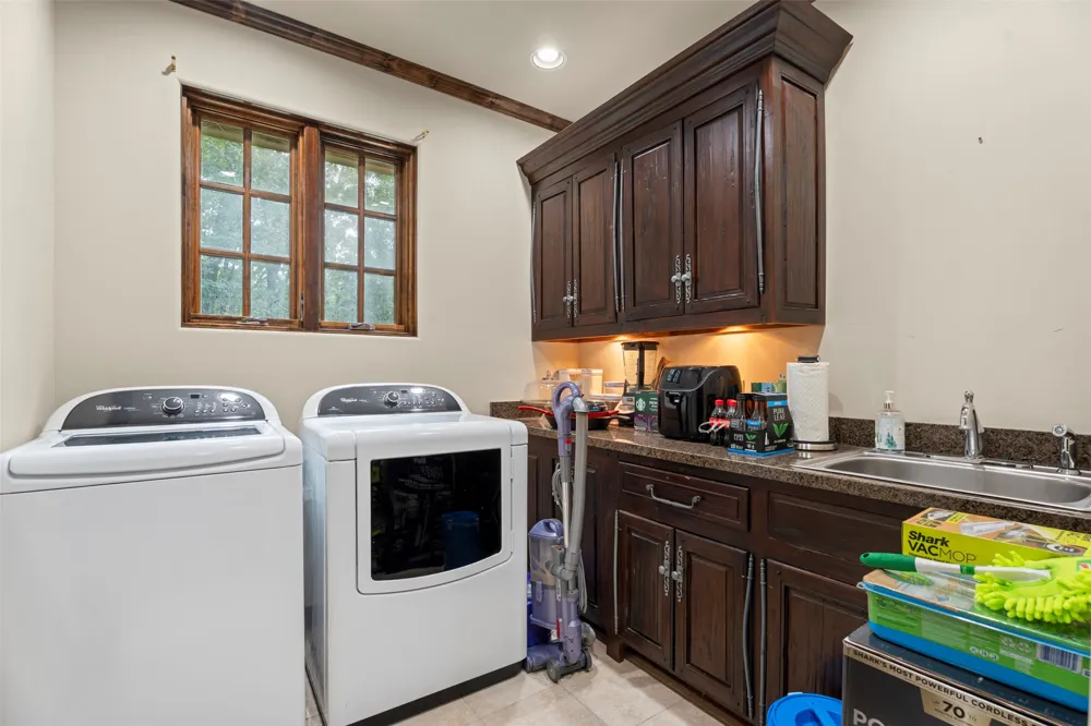 451481 Ridge Road Circle Afton, OK 74331