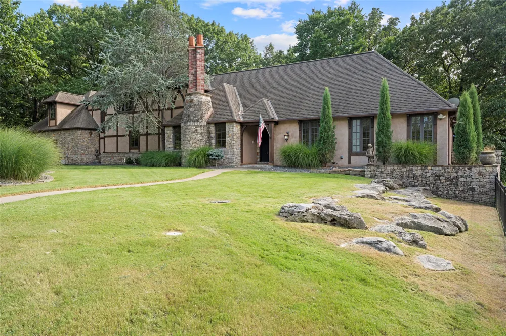 451481 Ridge Road Circle Afton, OK 74331