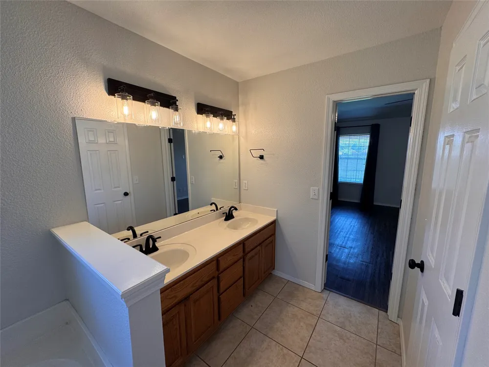 10216 E 116th Place S Bixby, OK 74008