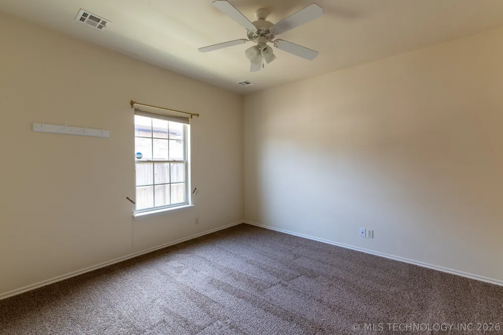 10912 Augusta Drive Jenks, OK 74037