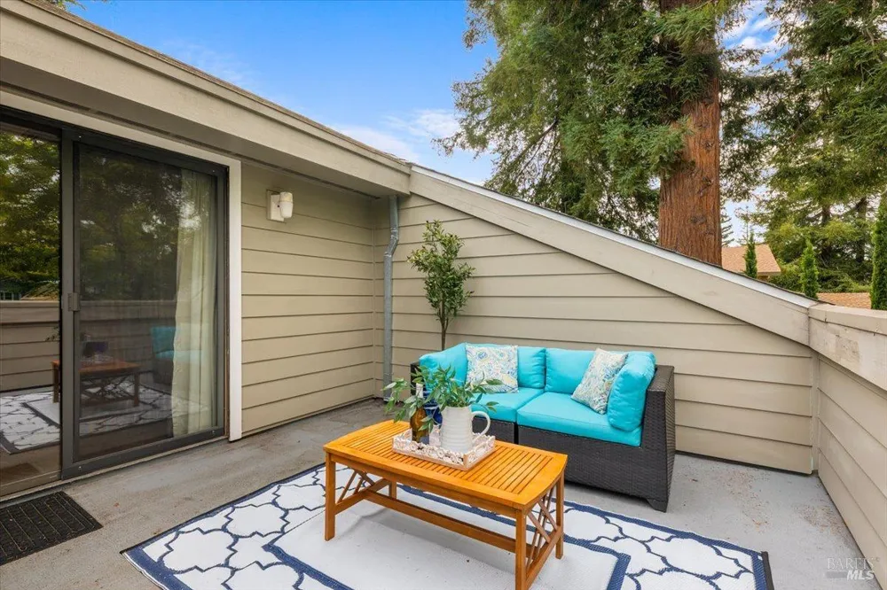 429 Carrillo Street Santa Rosa, CA 95401