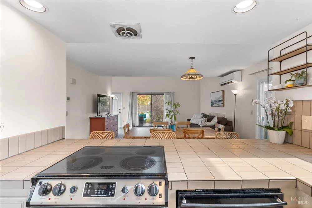 429 Carrillo Street Santa Rosa, CA 95401