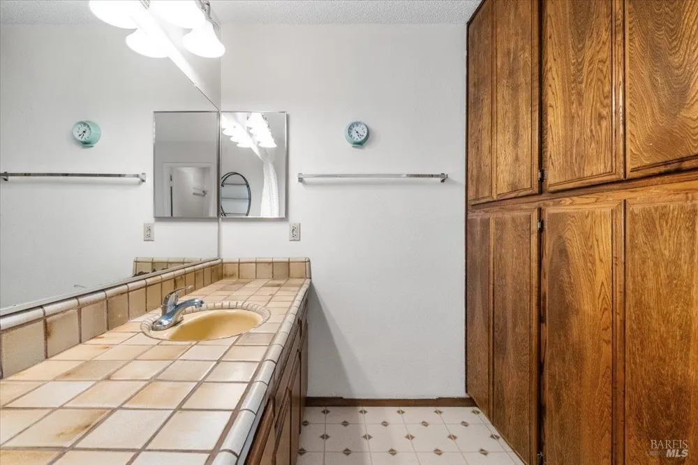 429 Carrillo Street Santa Rosa, CA 95401
