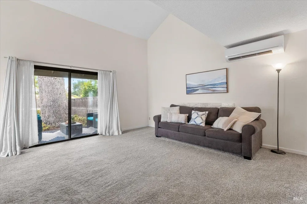 429 Carrillo Street Santa Rosa, CA 95401