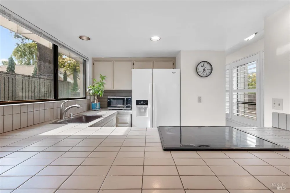 429 Carrillo Street Santa Rosa, CA 95401