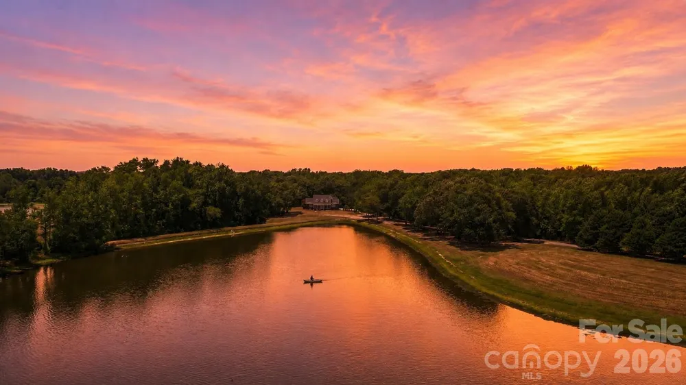 5453 White Plains Church Road Pageland, SC 29728