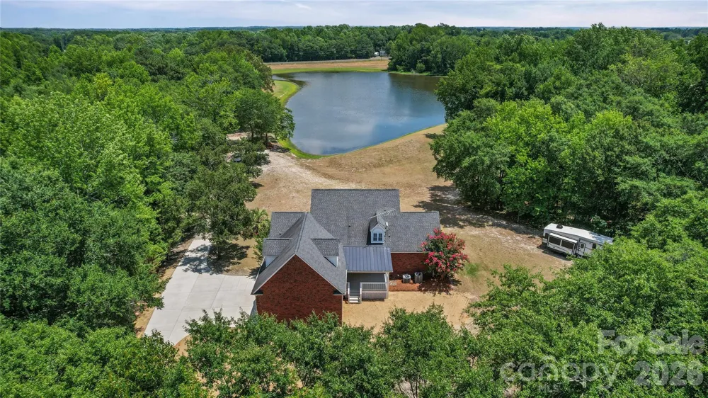 5453 White Plains Church Road Pageland, SC 29728