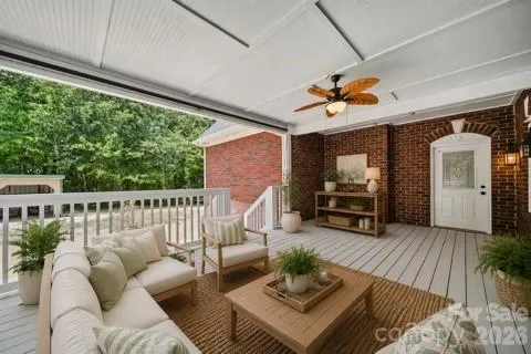 5453 White Plains Church Road Pageland, SC 29728