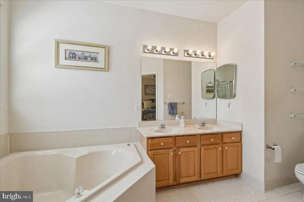 605 LIGHTHOUSE LANDING LANE Annapolis, MD 21409
