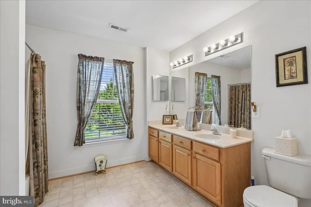 605 LIGHTHOUSE LANDING LANE Annapolis, MD 21409