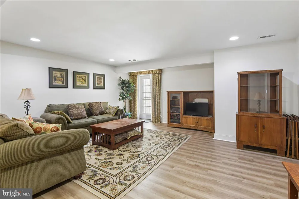 605 LIGHTHOUSE LANDING LANE Annapolis, MD 21409
