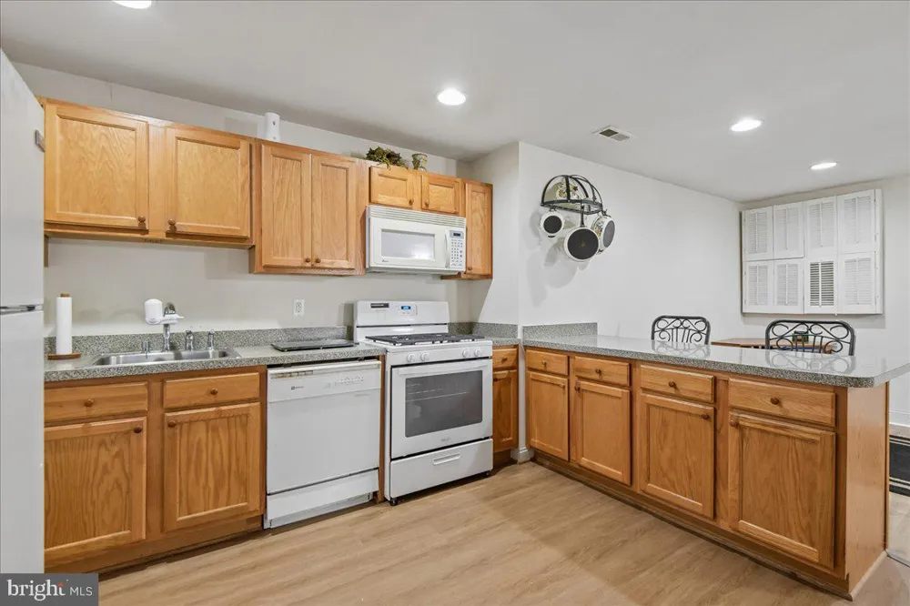 605 LIGHTHOUSE LANDING LANE Annapolis, MD 21409