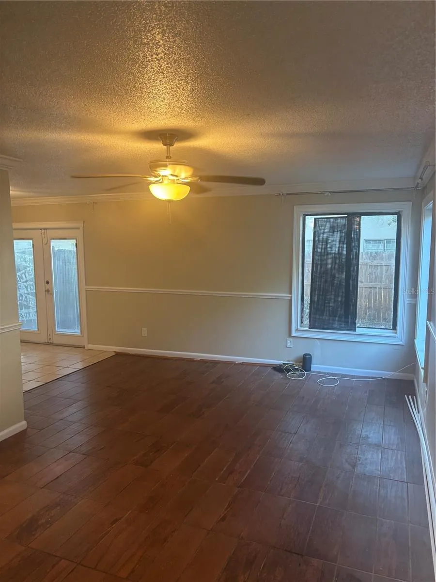 1320 MOUNTAINVIEW #1320 Tampa, FL 33612