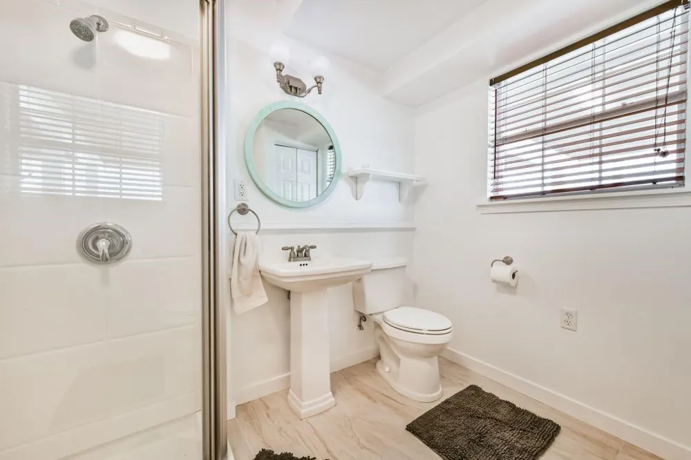 1126 Redfish Street Bayou Vista, TX 77563