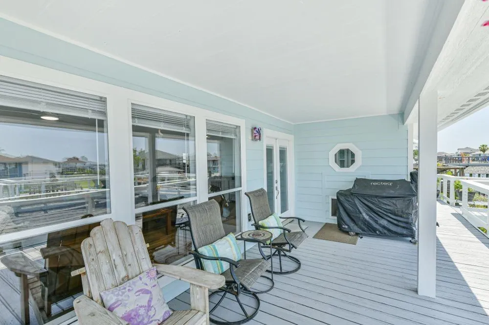 1126 Redfish Street Bayou Vista, TX 77563
