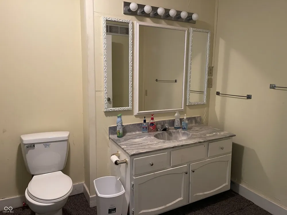 3084 E Webster Street Rosedale, IN 47874