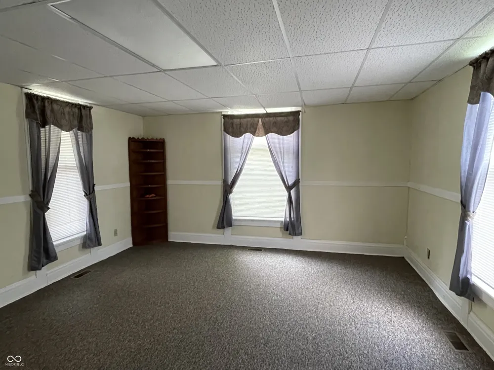3084 E Webster Street Rosedale, IN 47874