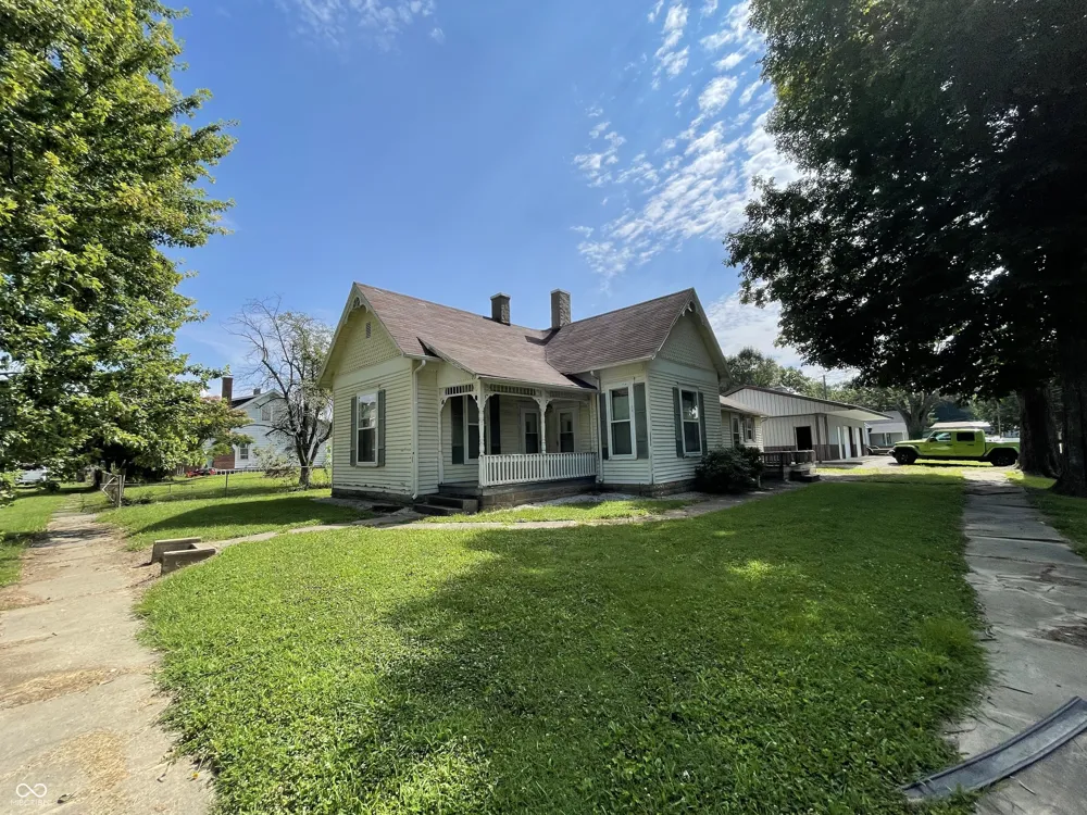 3084 E Webster Street Rosedale, IN 47874