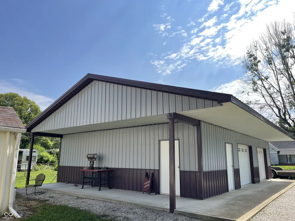 3084 E Webster Street Rosedale, IN 47874