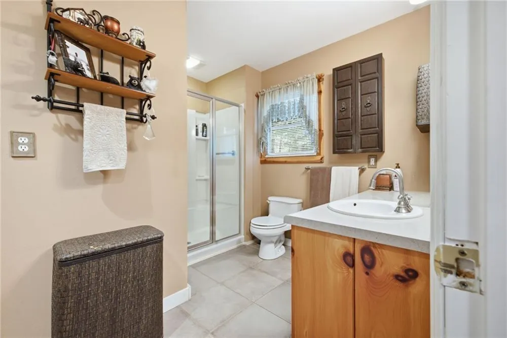 2447 Hi River Road Hiawassee, GA 30546