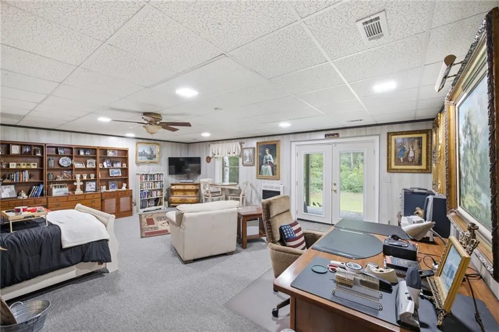 2447 Hi River Road Hiawassee, GA 30546