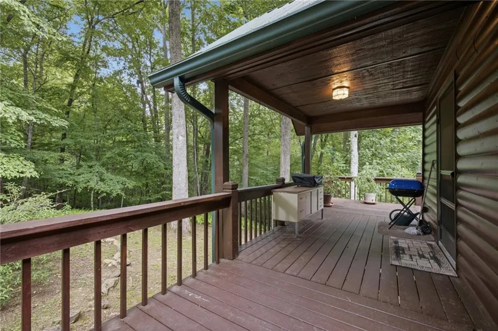 2447 Hi River Road Hiawassee, GA 30546