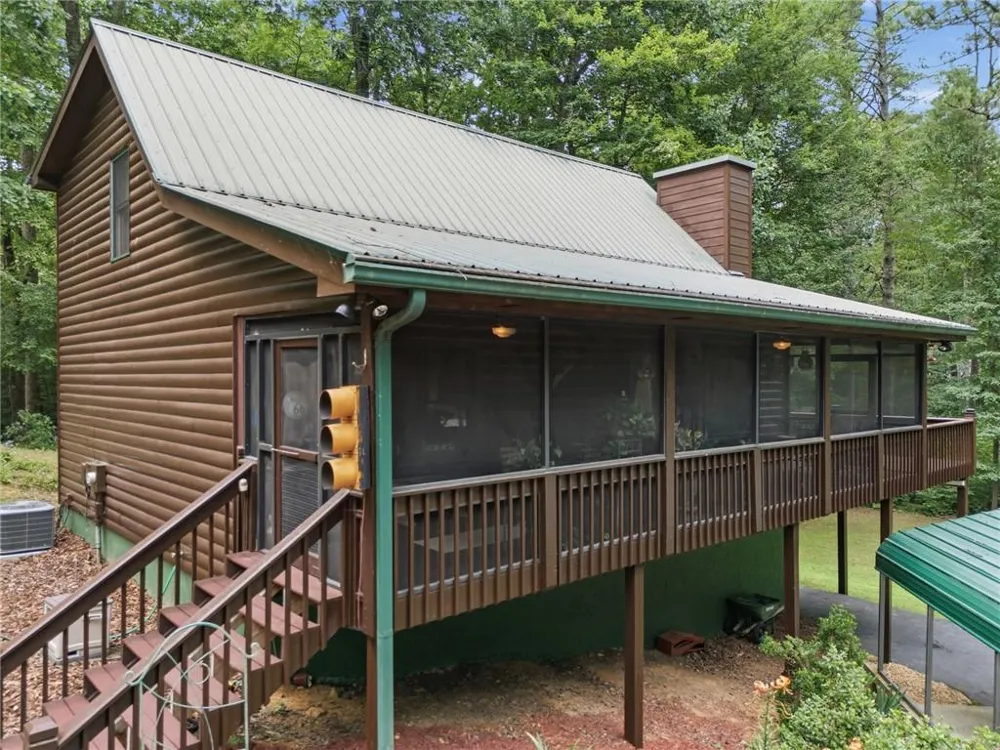 2447 Hi River Road Hiawassee, GA 30546