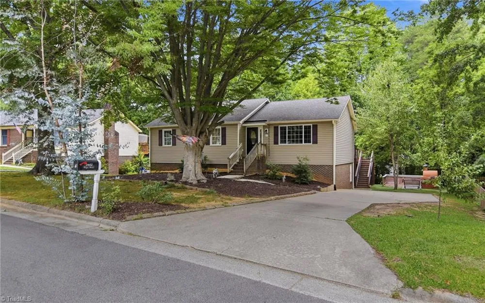 3402 Tagus Drive Greensboro, NC 27410