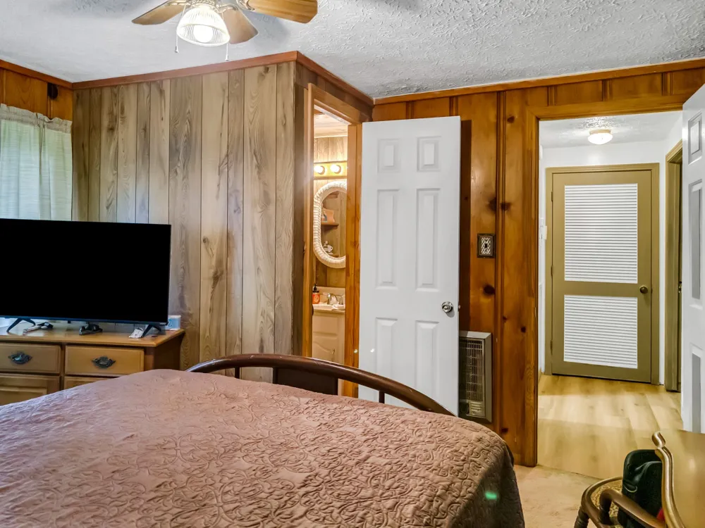 5000 Highway 100 Lyles, TN 37098