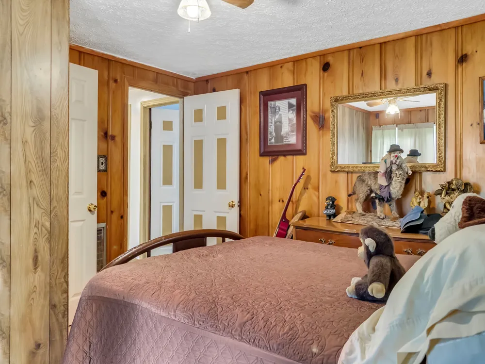 5000 Highway 100 Lyles, TN 37098
