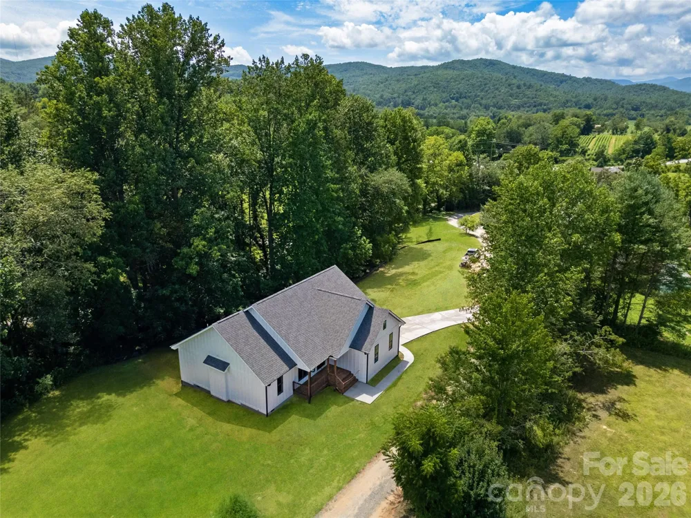 146 Cliff Road Penrose, NC 28766
