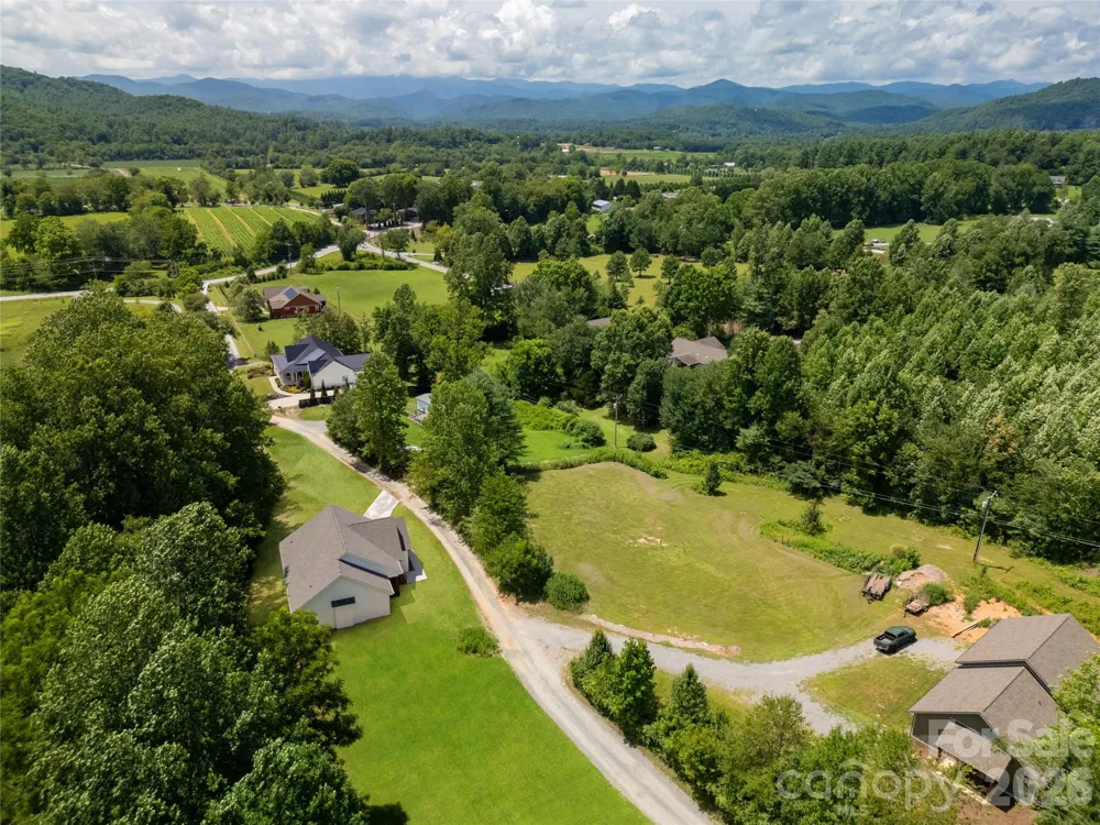 146 Cliff Road Penrose, NC 28766