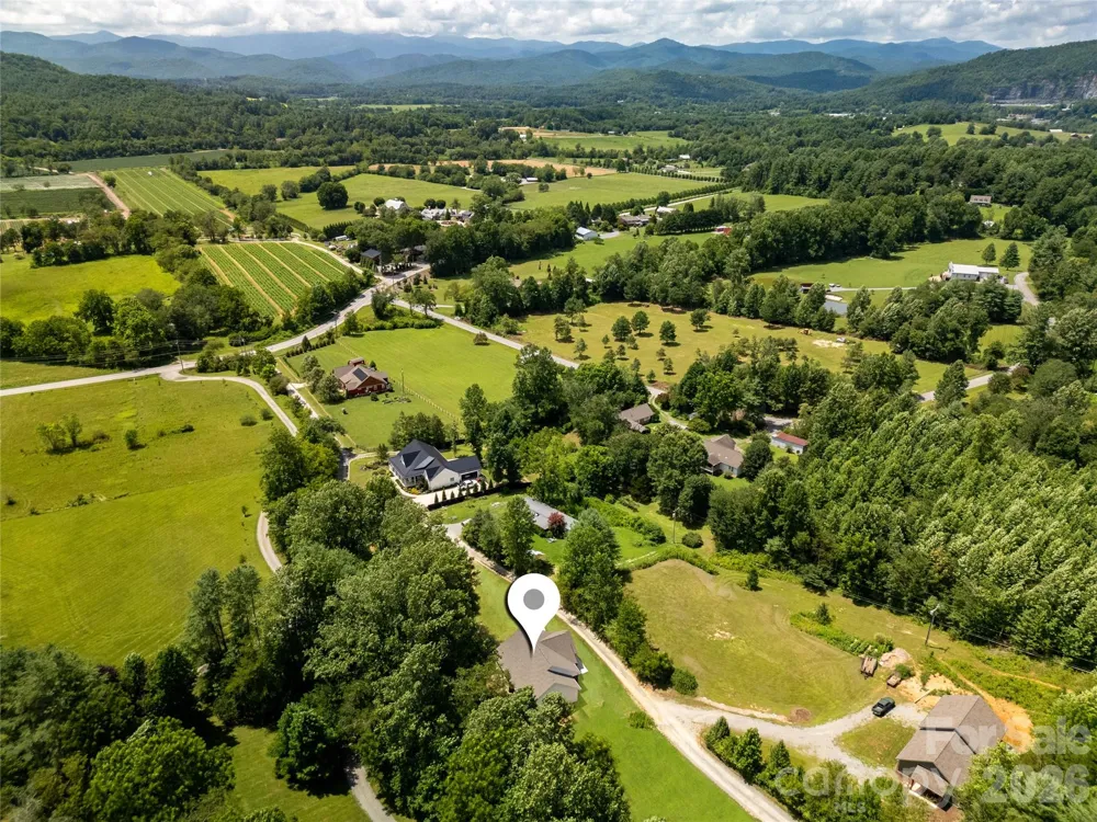 146 Cliff Road Penrose, NC 28766