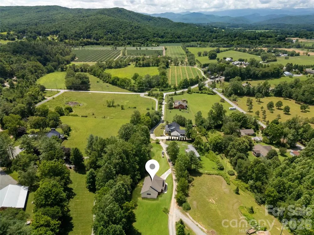 146 Cliff Road Penrose, NC 28766
