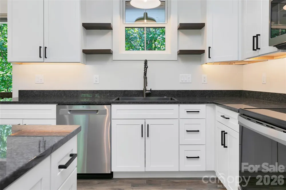 146 Cliff Road Penrose, NC 28766
