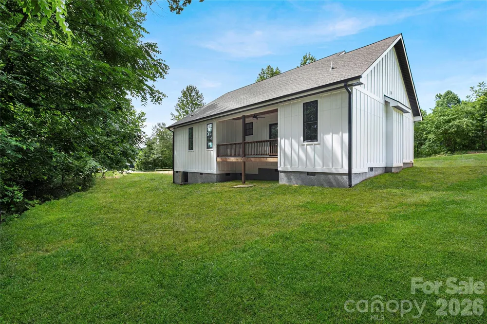 146 Cliff Road Penrose, NC 28766
