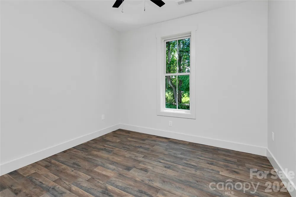 146 Cliff Road Penrose, NC 28766