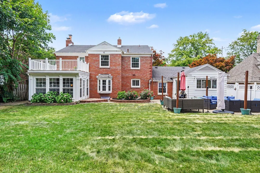 932 Floral Avenue SE East Grand Rapids, MI 49506