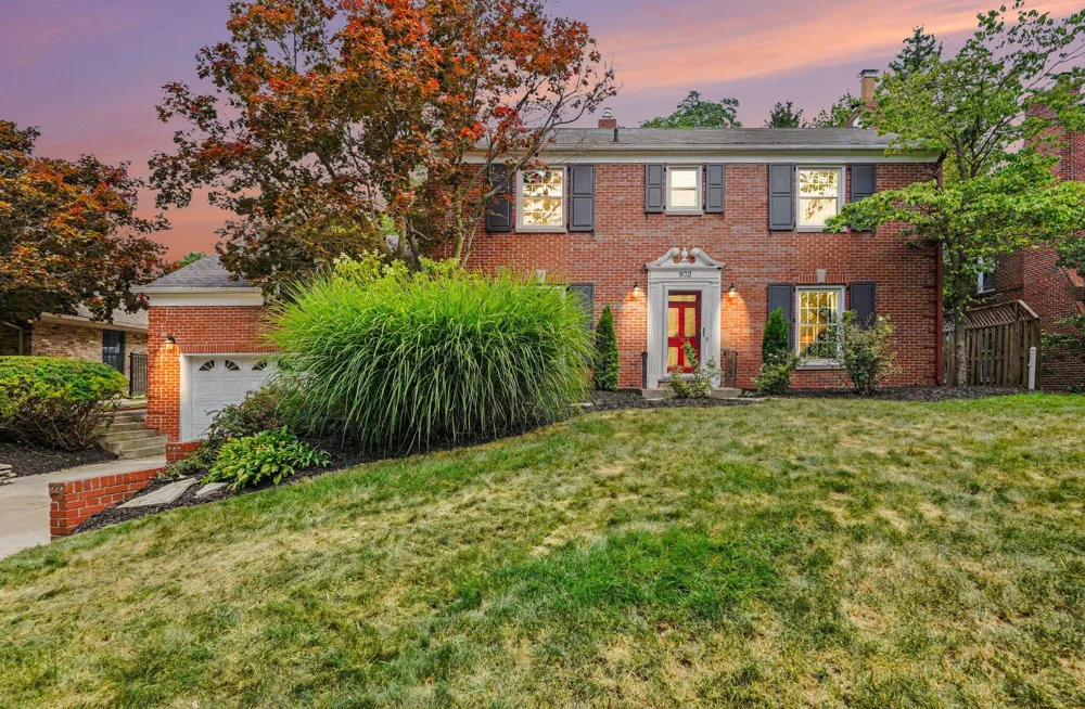 932 Floral Avenue SE East Grand Rapids, MI 49506
