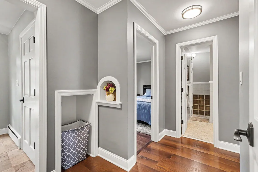 932 Floral Avenue SE East Grand Rapids, MI 49506