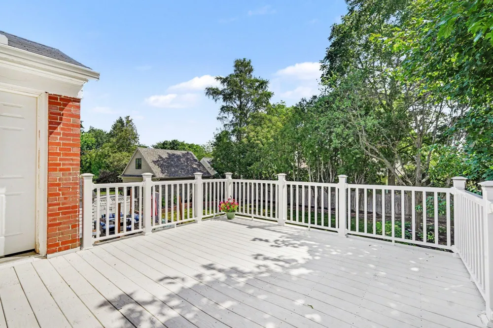 932 Floral Avenue SE East Grand Rapids, MI 49506