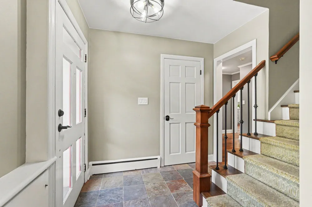 932 Floral Avenue SE East Grand Rapids, MI 49506